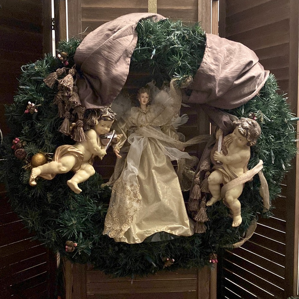 Gold Angel & Cherub Holiday Wreath - Elegant Gold Christmas Wreath